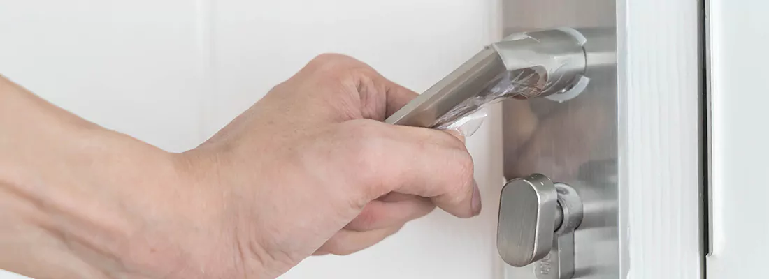 Expert Garage Door Opener Repair and Installation in Town 'n' Country, FL